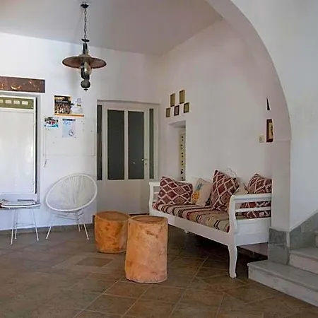 Hotel Armadoros / Backpackers