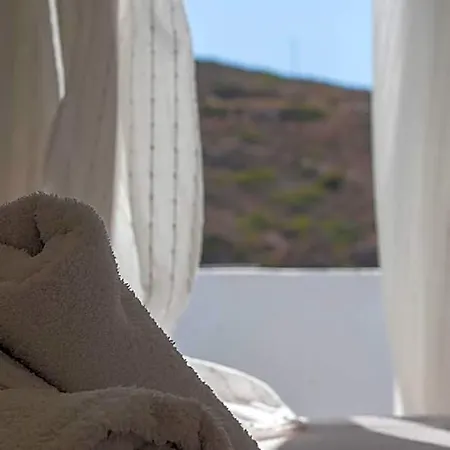 Hotel Armadoros / Backpackers