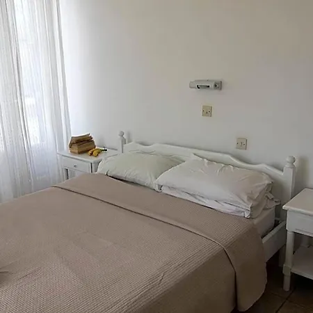 Armadoros / Backpackers 2* Chora d'Ios