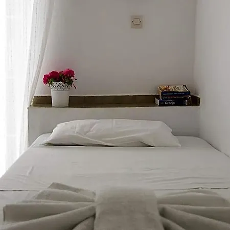 Armadoros / Backpackers 2* Chora d'Ios