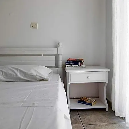 Hotel Armadoros / Backpackers